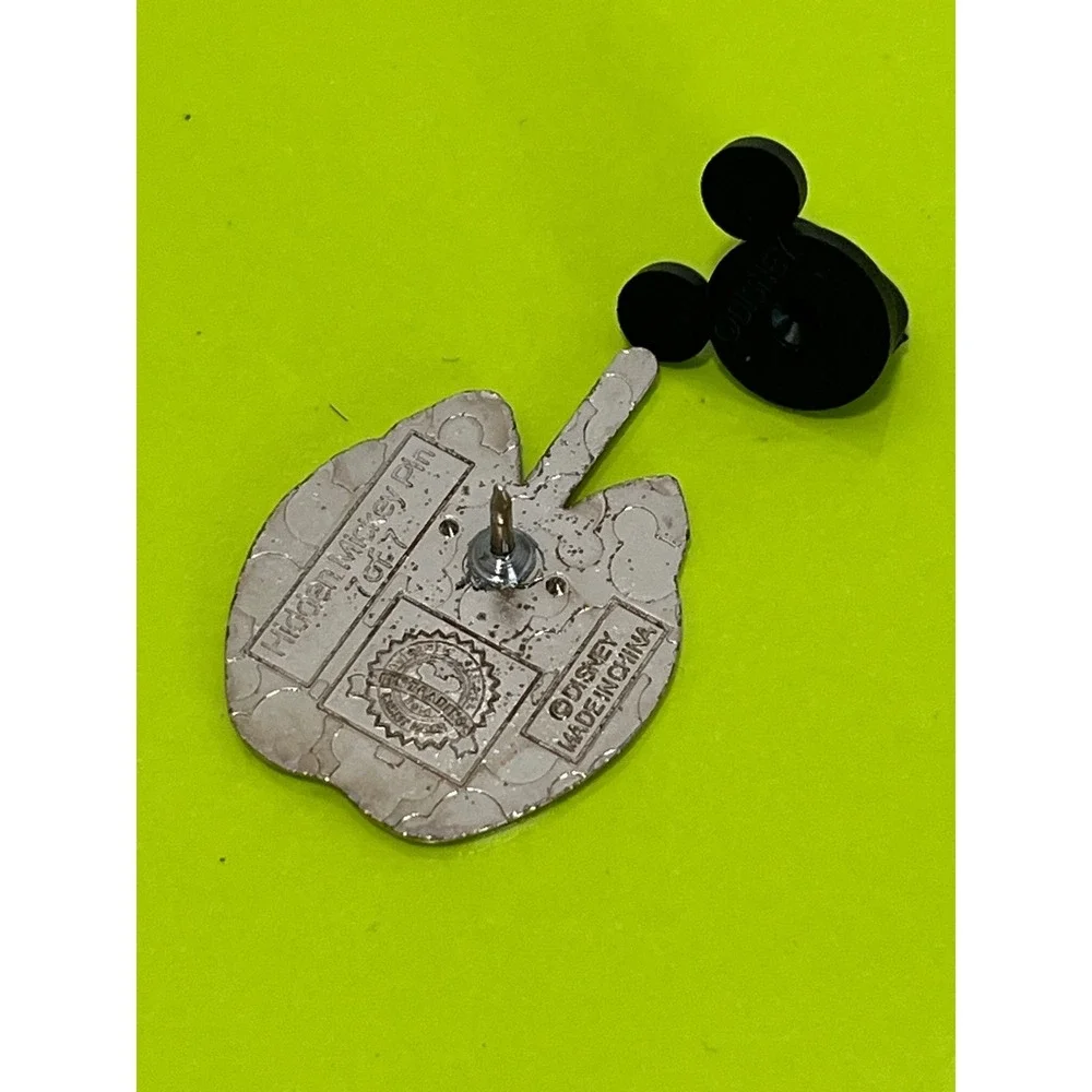 Disney Hidden Mickey Pin Cheshire Cat Poison Apple Purple Enamel 7 of 7 Trading